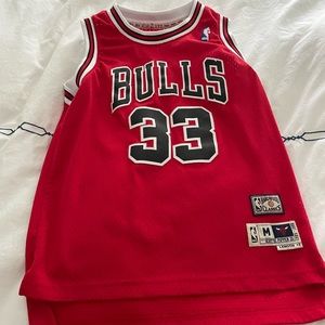 Kids Pipen jersey size M Bulls Jersey